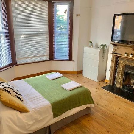 Guest House Balham, South London Spacious, Lambert, 6 Rooms Available Esterno foto